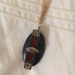 Pendant necklace